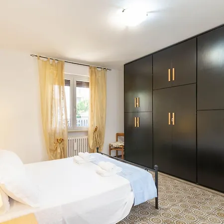 90a - Casa Vitello D'oro *