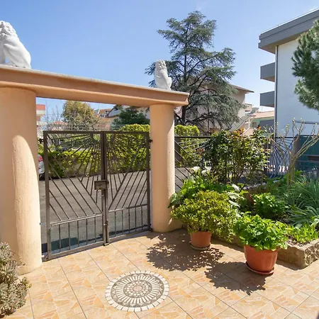 90a - Casa Vitello D'oro Montesilvano Marina